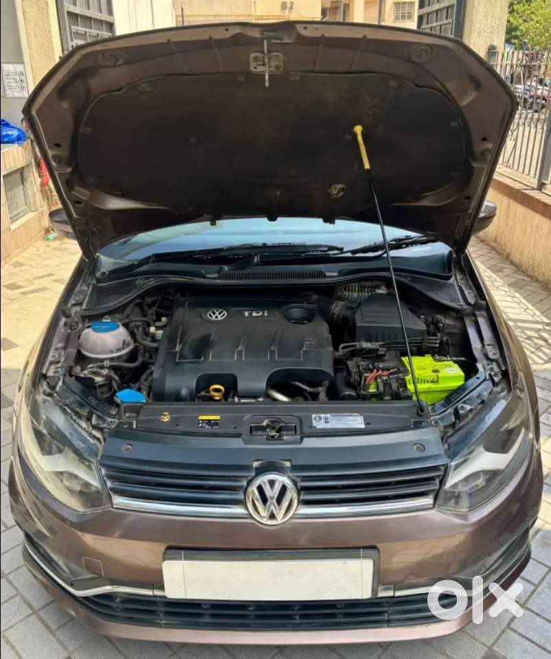 Volkswagen Ameo 1.5 Tdi Highline At 16 Alloy, 2018, Diesel