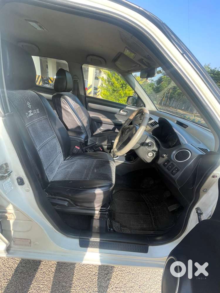 Maruti Suzuki Swift Dzire Vxi, 2012, Petrol
