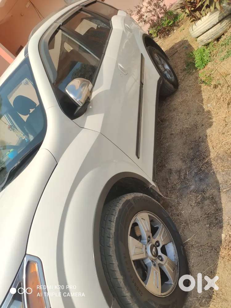 Mahindra Xuv500 2015 Diesel 97000 Km Driven
