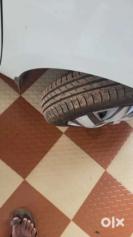 Hyundai Eon 2017 Petrol 51000 Km Driven  4new Tyre