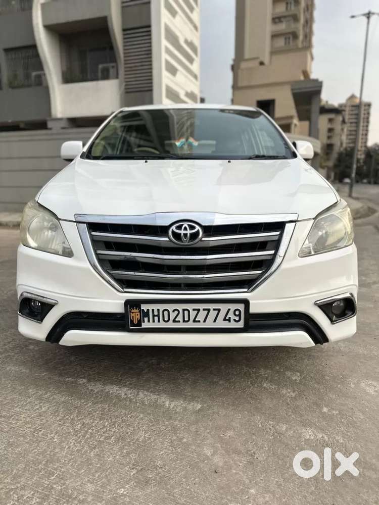 Toyota Innova 2.5 G (diesel) 8 Seater Bs Iv, 2015, Diesel