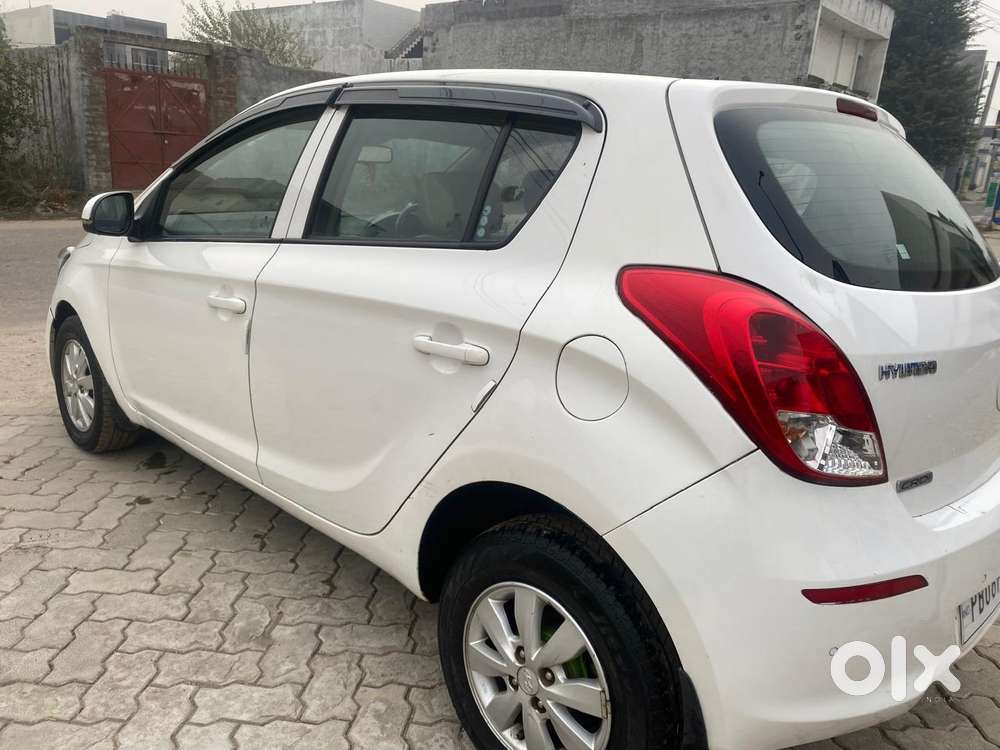 Hyundai I20 2015-2017 Sportz Option 1.4 Crdi, 2014, Diesel