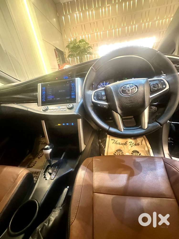 Toyota Innova Crysta 2.8z Automatic, 2017, Petrol