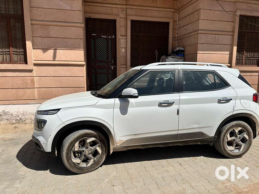 Hyundai Venue Diesel 2021