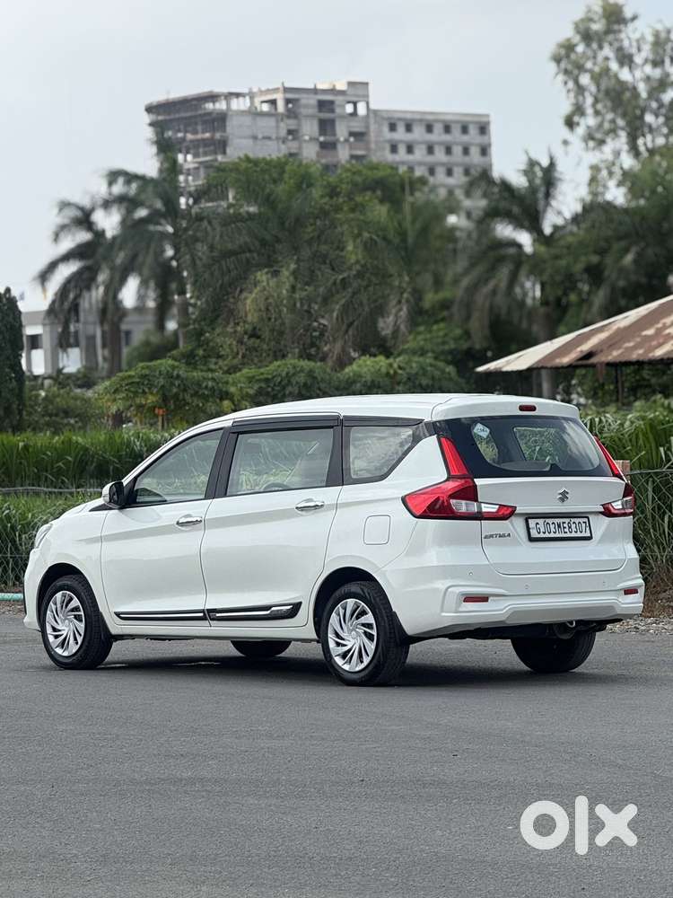 Maruti Suzuki Ertiga 2022-2023 Vxi Cng, 2022, Cng & Hybrids