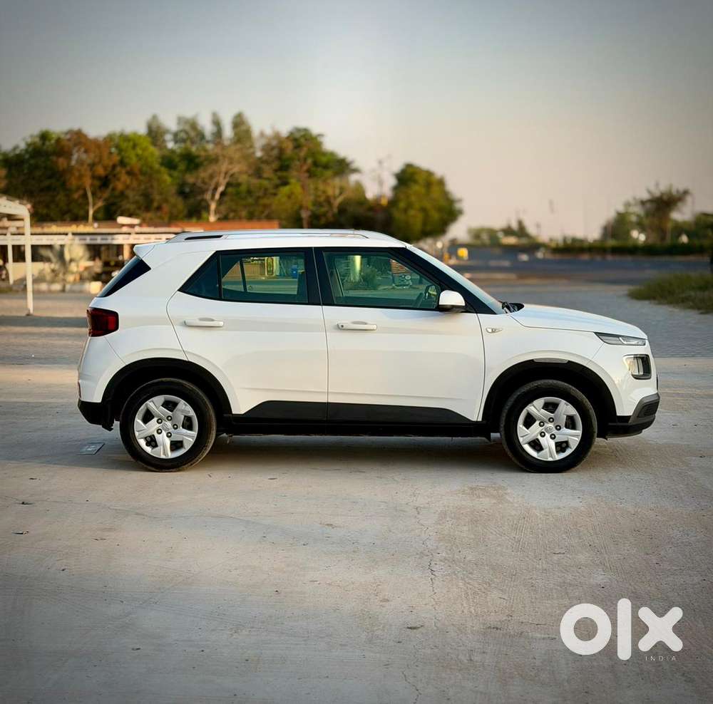 Hyundai Venue S Turbo, 2019, Petrol