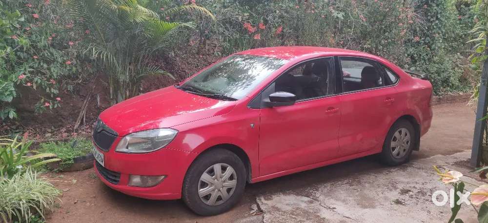 Skoda Rapid 2012 Diesel Well Maintained Car For Sale