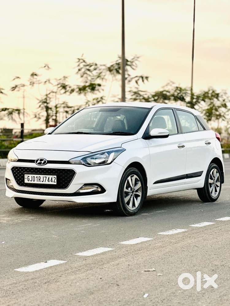 Hyundai Elite I20 Sportz (o) 1.4, 2015, Diesel