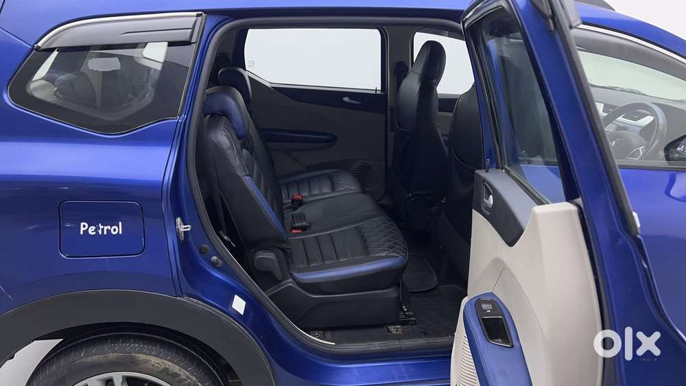 Renault Triber Rxz, 2021, Petrol