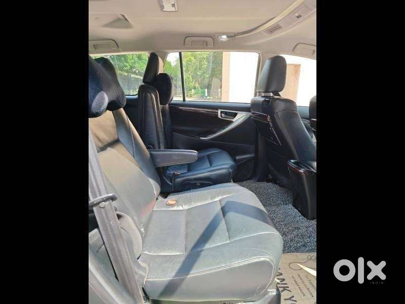 Toyota Innova Crysta 2.8 Zx At, 2016, Diesel