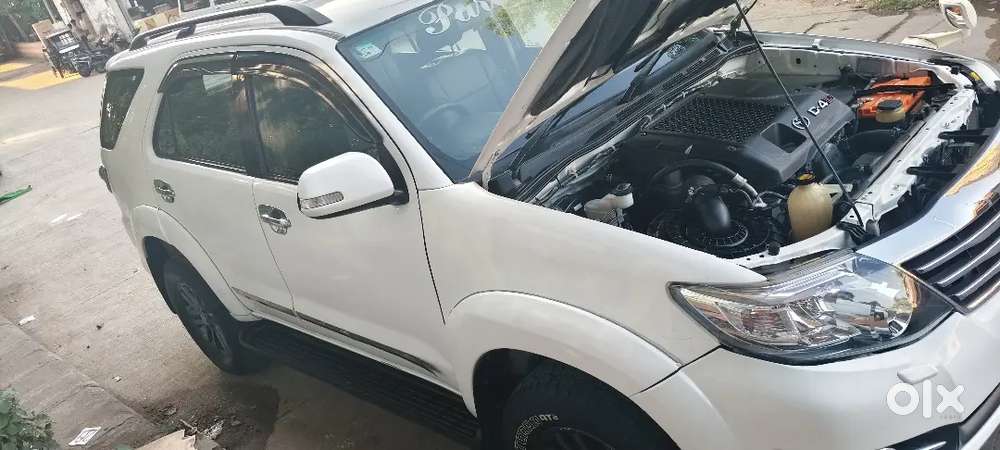 Toyota Fortuner 2015