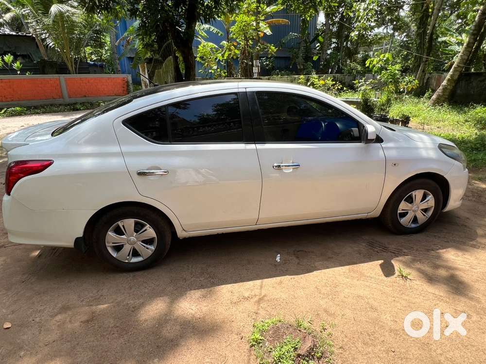 Nissan Sunny 2019
