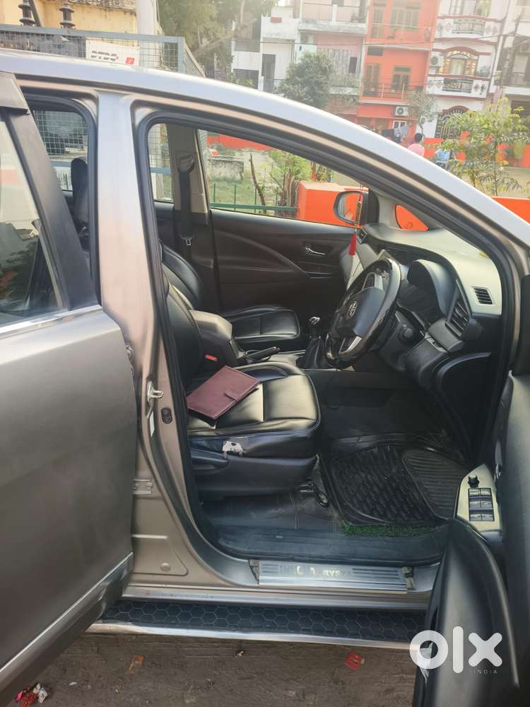 Toyota Innova Crysta G 7 Str, 2017