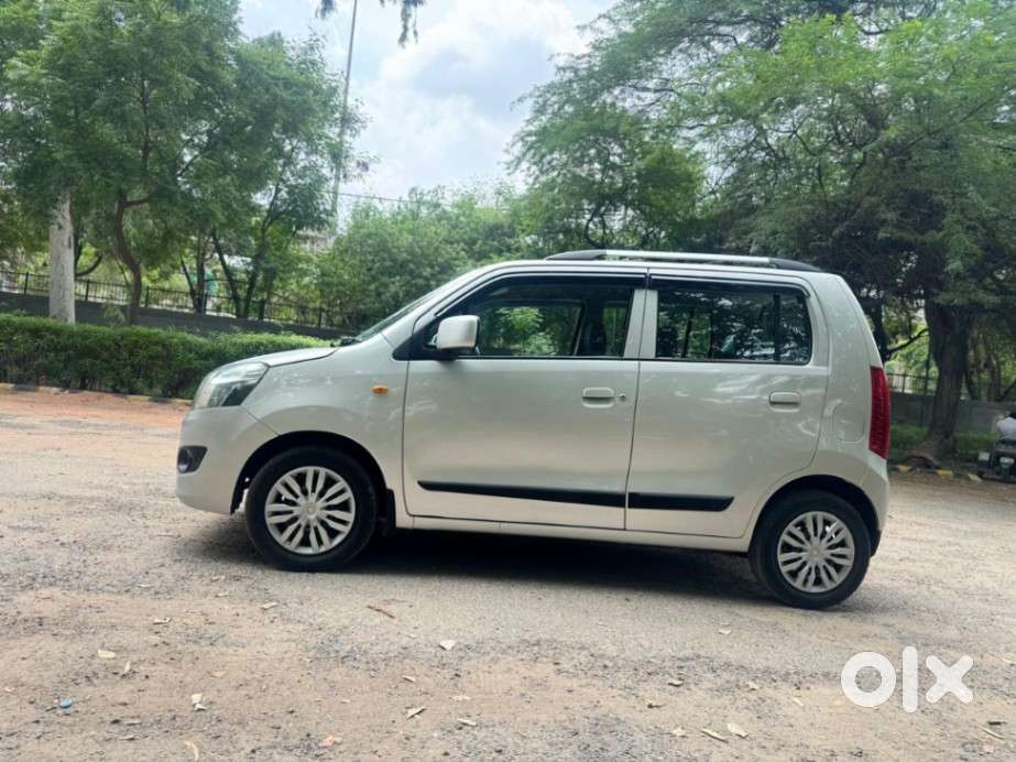 Maruti Suzuki Wagon R Amt Vxi, 2015, Petrol