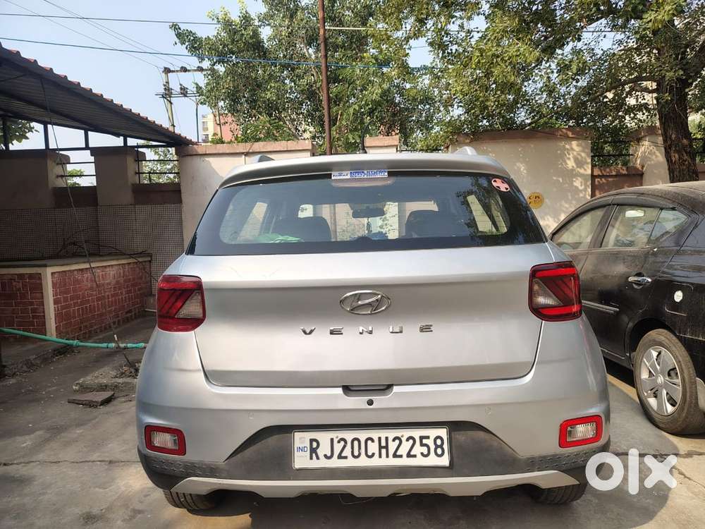 Hyundai Venue Petrol 2021