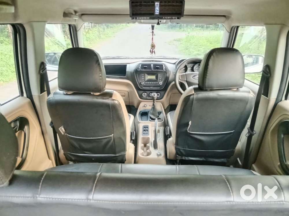 Mahindra Tuv 300 T6, 2017, Diesel