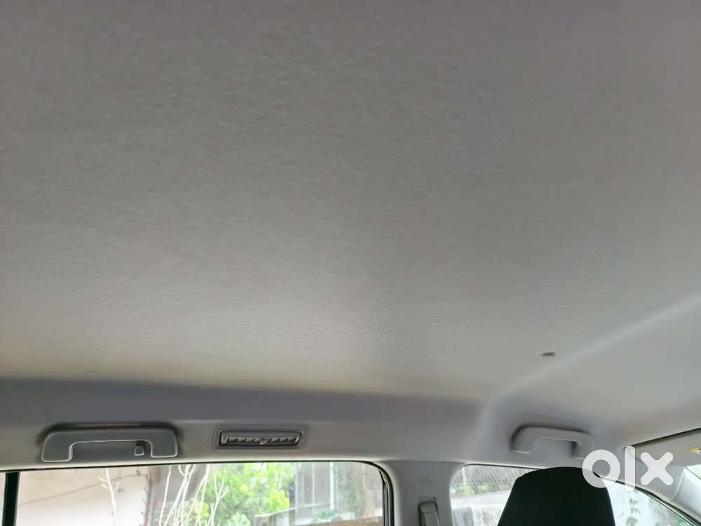 Toyota Innova Hycross 2024 Petrol Well Maintained