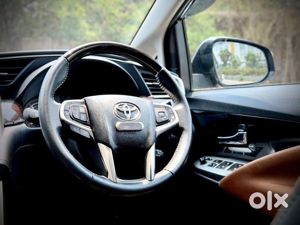 Toyota Innova Crysta [2020-ongoing] 2.4 Zx At 7 Str, 2022, Diesel