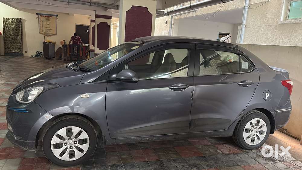 Hyundai Xcent 2018 Petrol