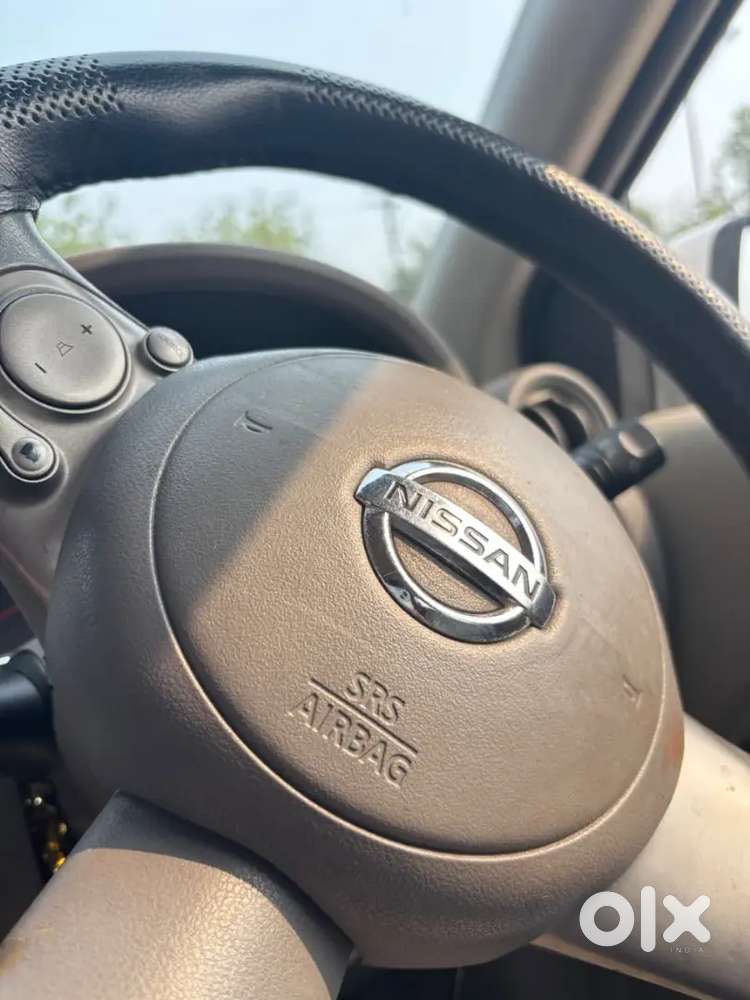 Nissan Sunny 2012 Model Top End Version