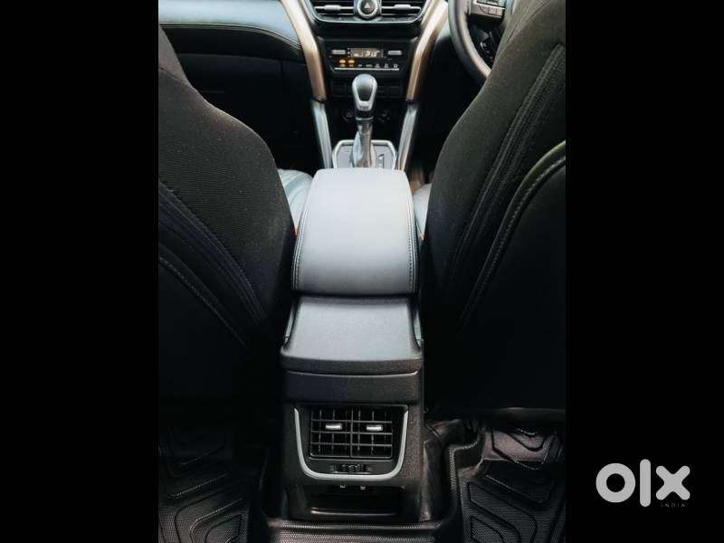 Maruti Suzuki Grand Vitara 1.5 Zeta Plus Intelligent Hybrid Ecvt, 20..