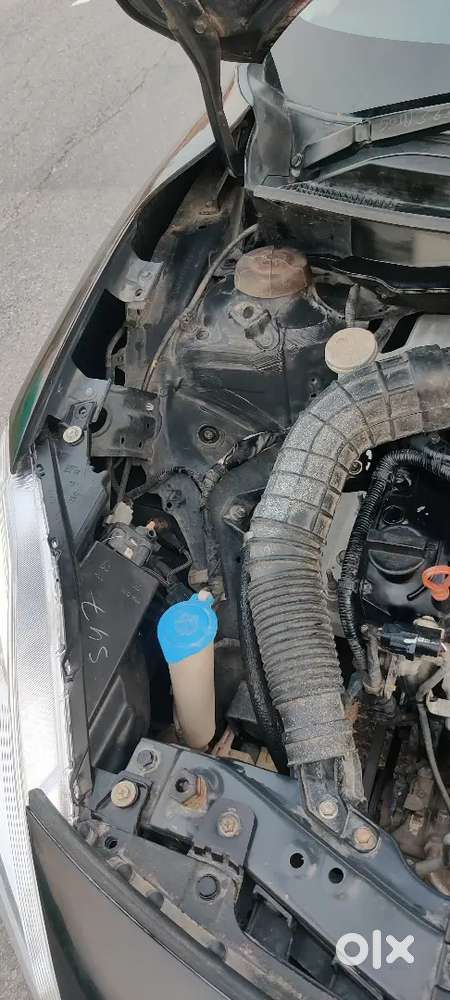 Maruti Suzuki Swift 1.3 Zxi 2024 Under Warranty