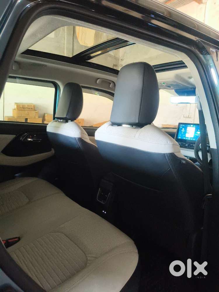 Maruti Suzuki Victoris Zxi Plus (o) Petrol Manual, 2025, Cng & Hybri..