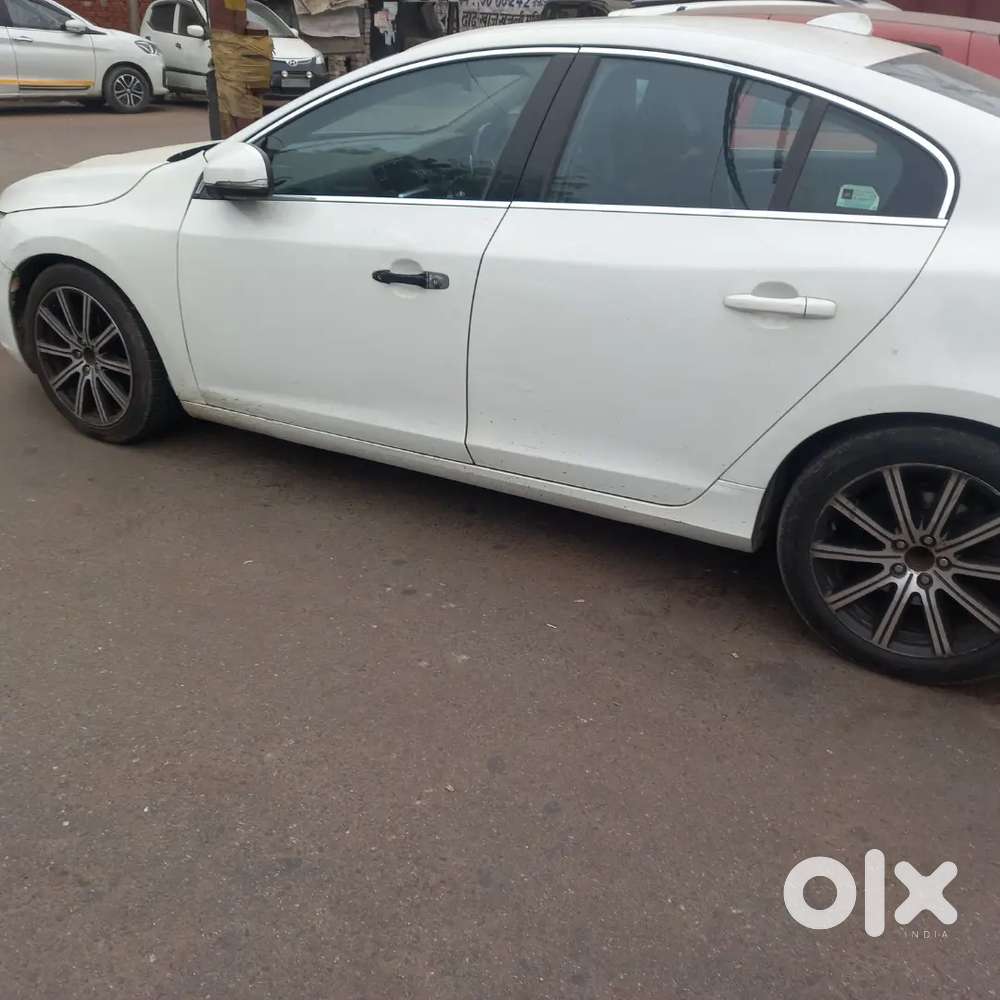Volvo S60 2015 Diesel 140000 Km Driven