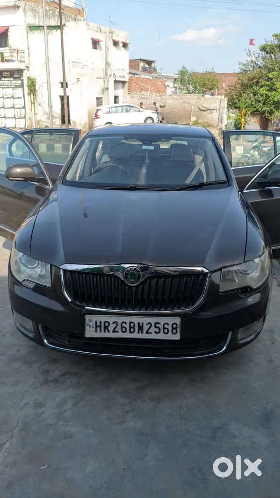 Skoda Superb 2011 Petrol, 3rd Owner, Excellent Condition