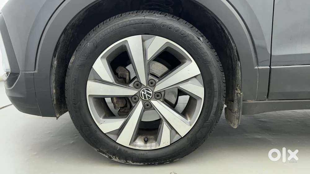 Volkswagen Taigun Topline 1.0 Tsi At (electric Seats), 2022, Petrol