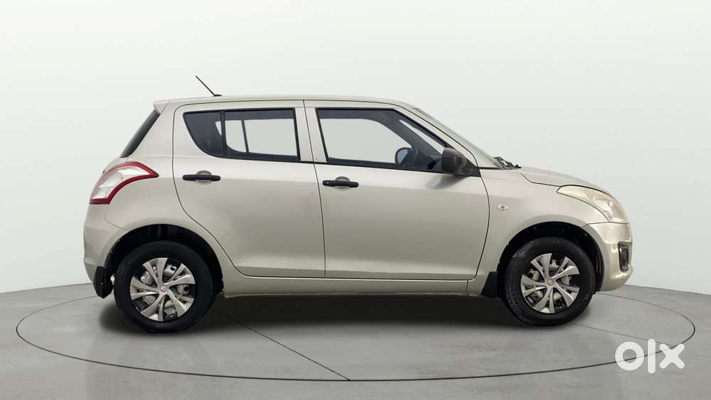 Maruti Suzuki Swift 1.2 Lxi (o), 2015, Petrol