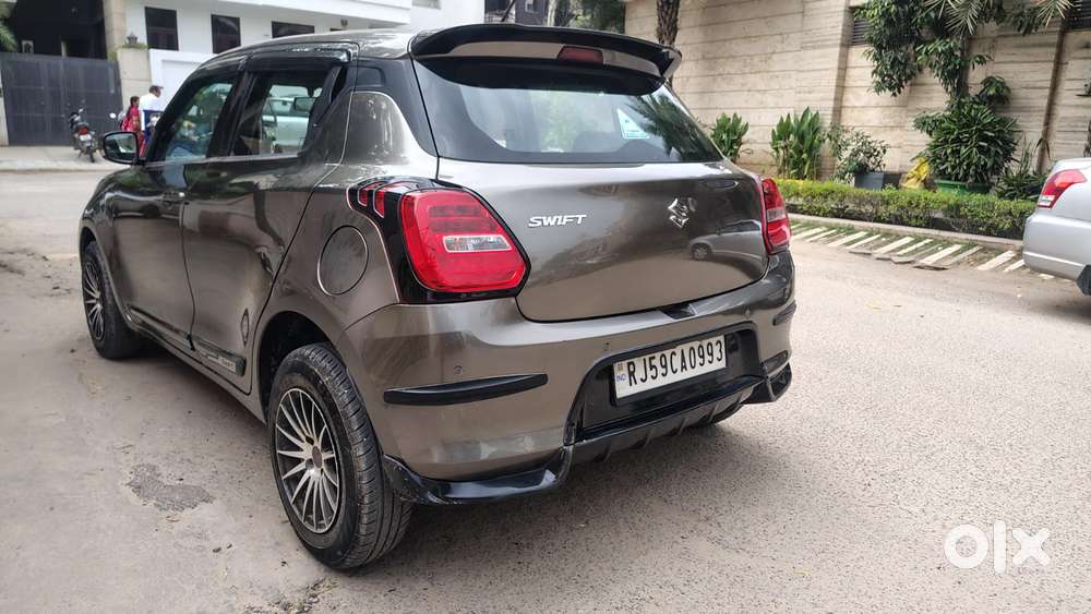 Maruti Suzuki Swift Vxi + Manual, 2023, Petrol