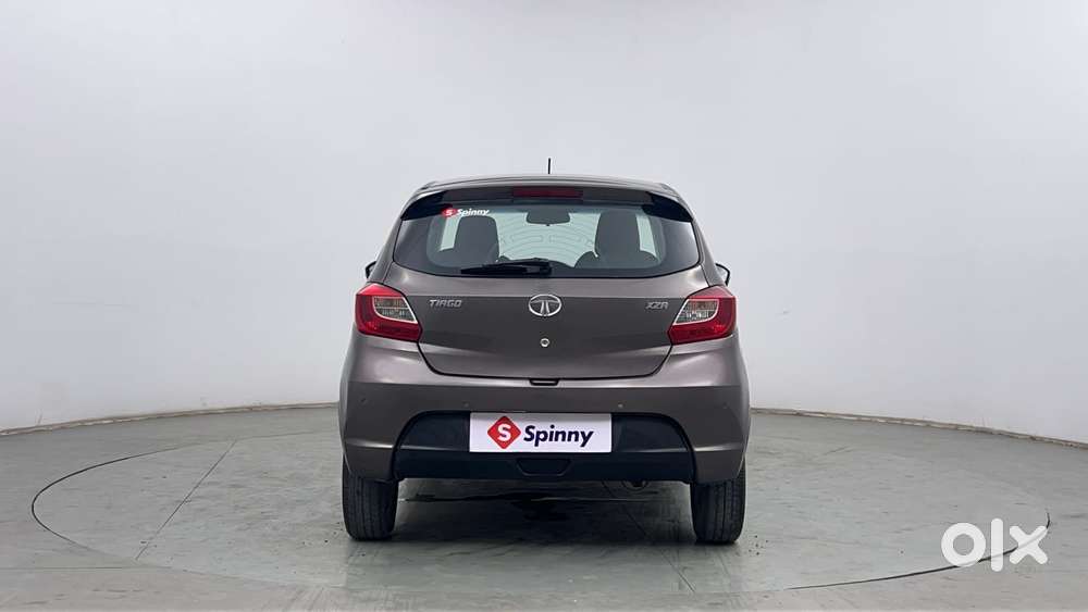 Tata Tiago Xza, 2017, Petrol