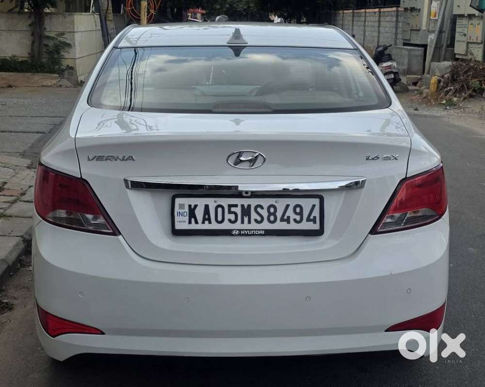 Hyundai Verna 1.6 Vtvt Sx, 2016, Petrol