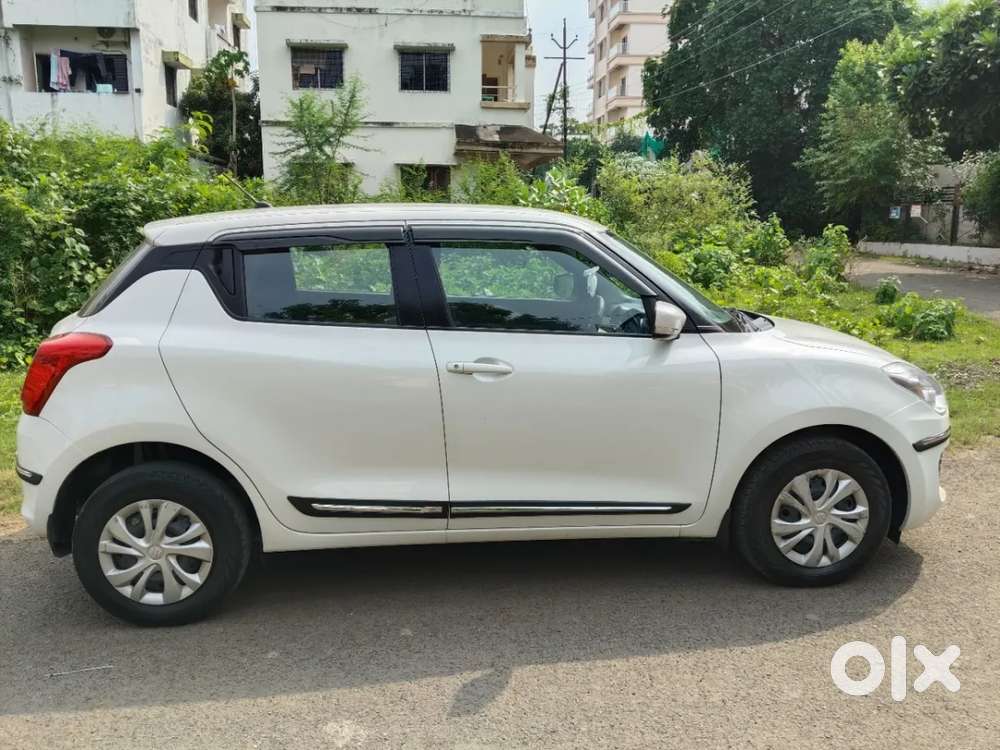 Maruti Suzuki Swift Vxi, 2021, Petrol