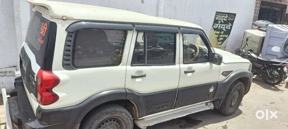 Mahindra Scorpio 2015 Diesel 280000 Km Driven