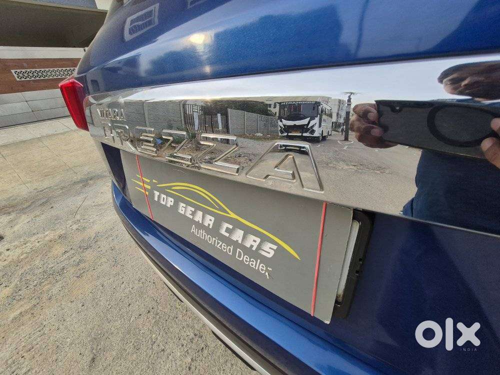Maruti Suzuki Brezza 1.5 Zxi Plus Smart Hybrid, 2021, Petrol