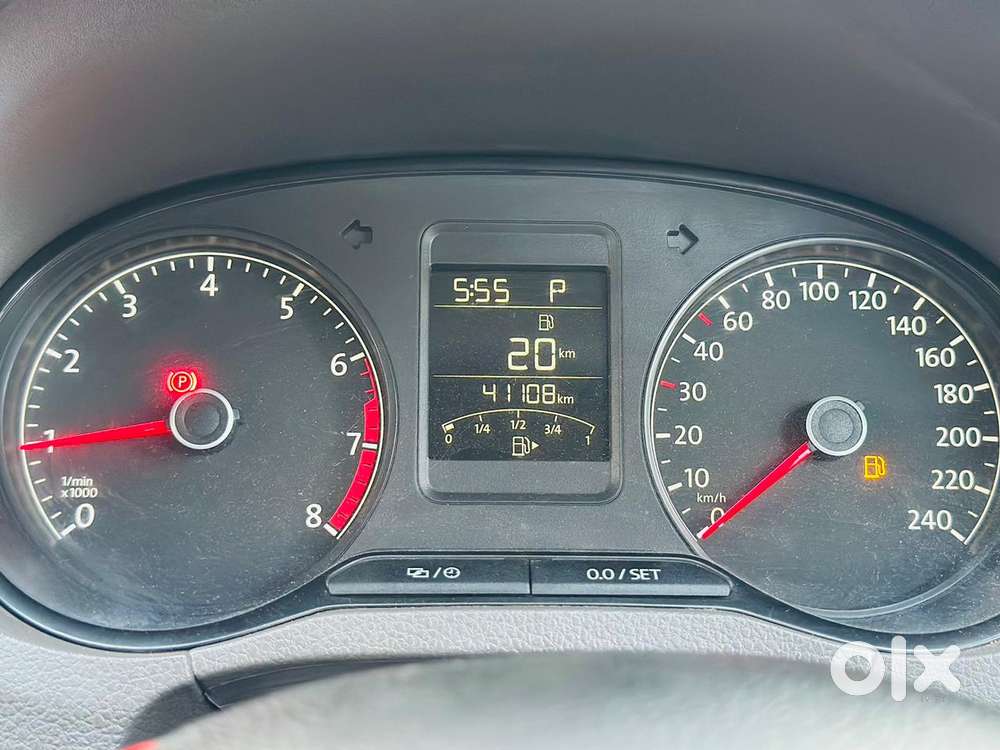 Volkswagen Vento 1.2 Tsi Highline At, 2016, Petrol