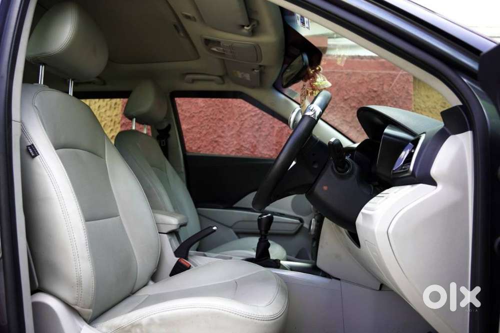 Mahindra Xuv300 W8 Option, 2021, Petrol