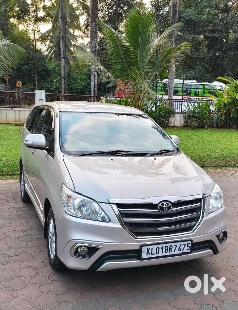 Toyota Innova 2014 Diesel Well Maintained