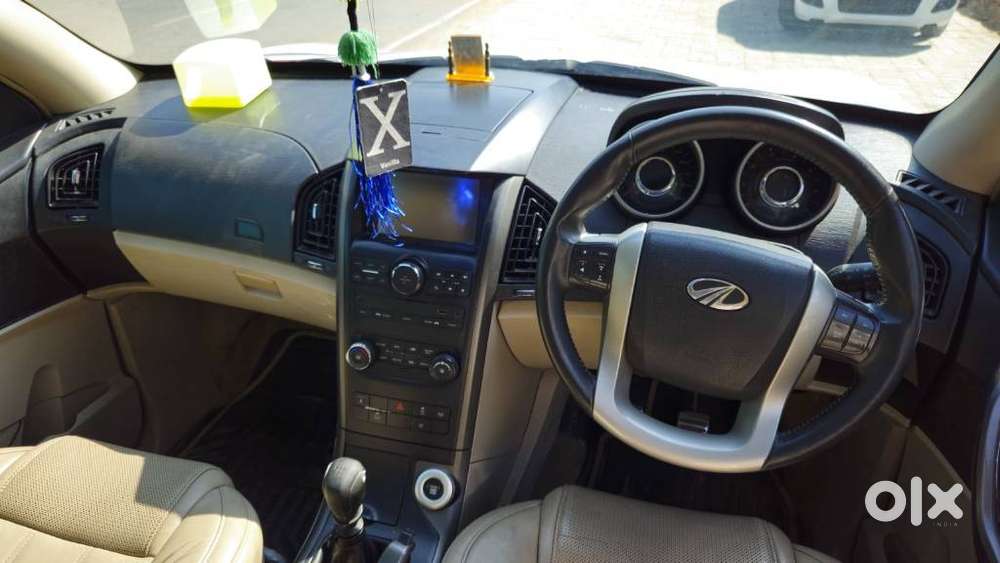 Mahindra Xuv500, 2015