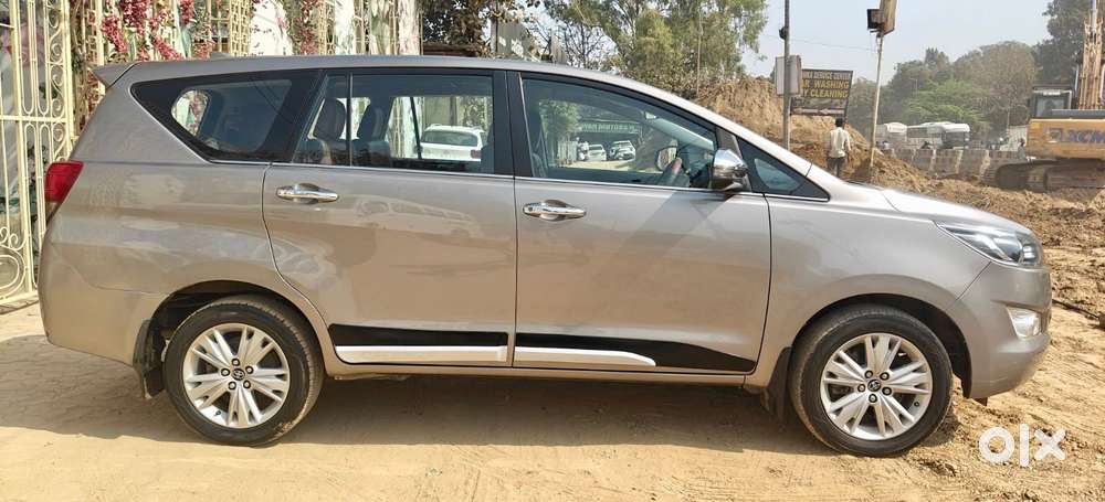 Toyota Innova Crysta [2020-ongoing] 2.7 Zx At 7 Str, 2016, Petrol