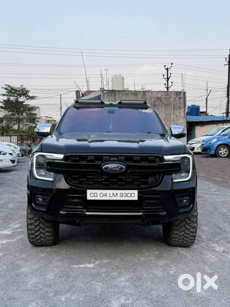 Ford Endeavour 3.2 Titanium 4x4 At, 2017, Diesel