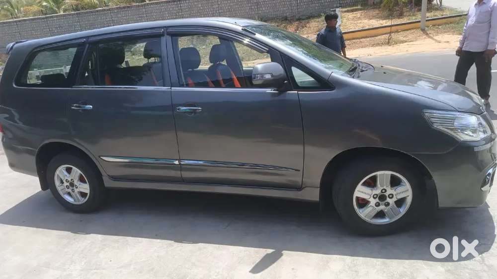 Toyota Innova 2.5 Gx 2011