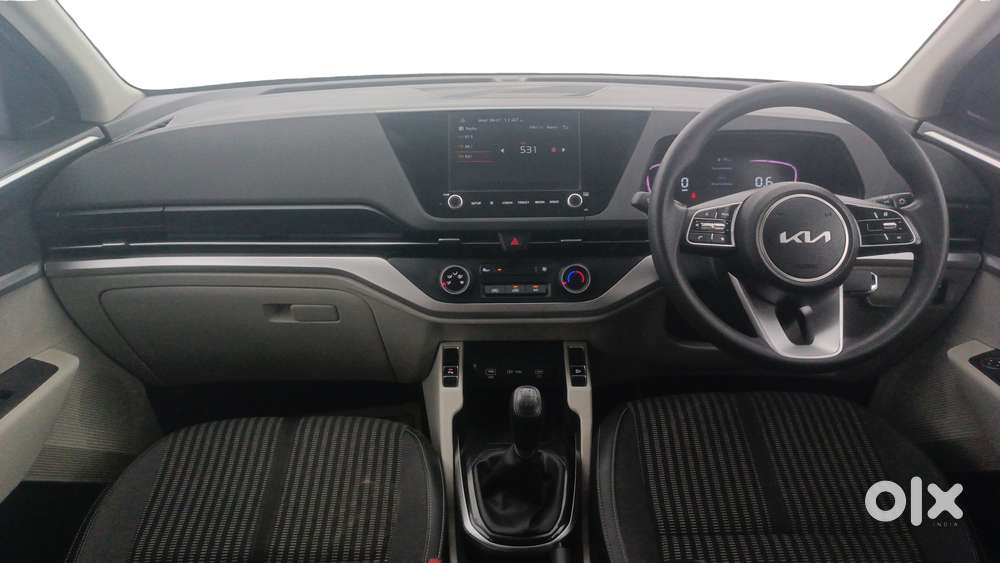 Kia Carens 1.4 Prestige 7 Str, 2024, Petrol