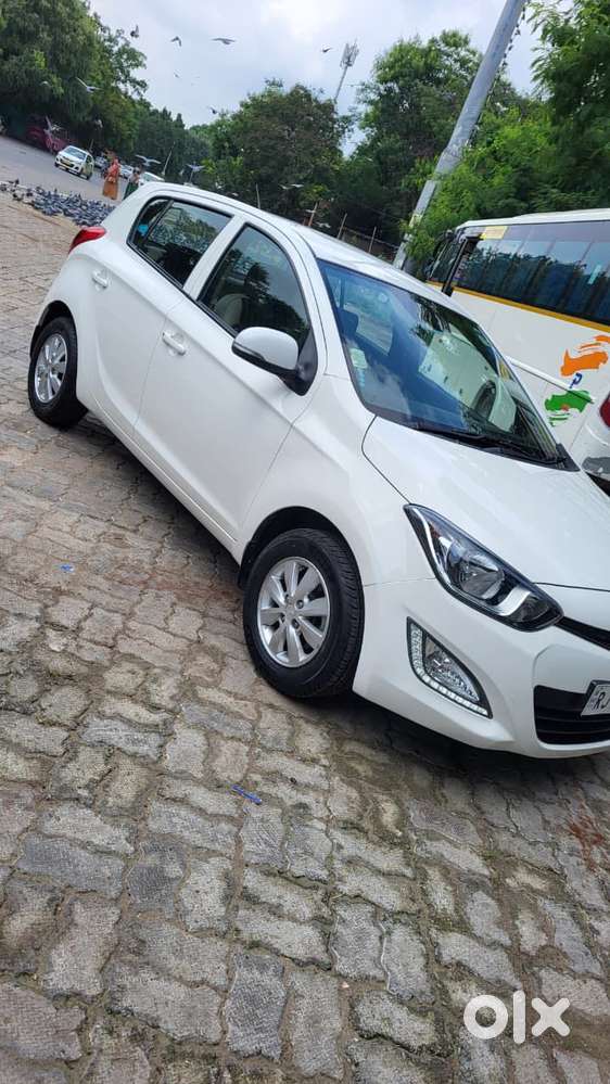 Hyundai I20 Sportz 1.2 Vtvt, 2014, Petrol