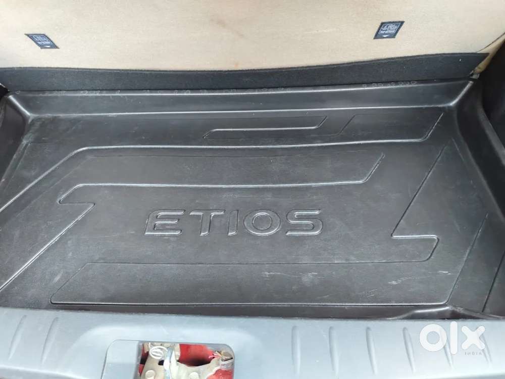 Toyota Etios Liva Vx Dual Tone, 2019, Petrol