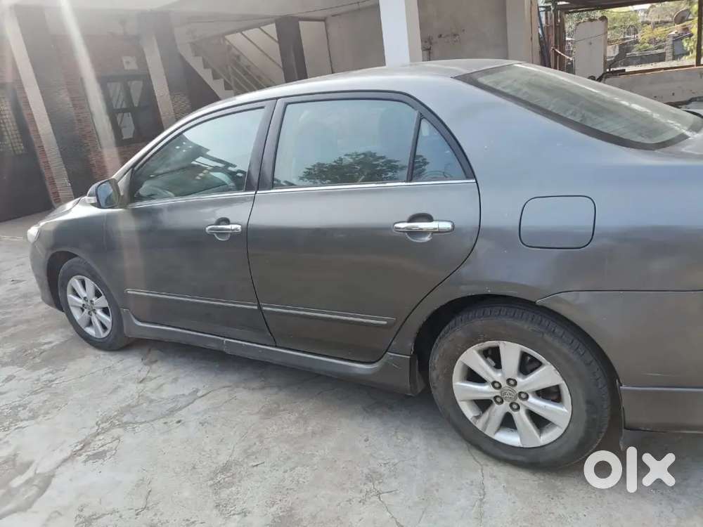 Toyota Corolla Altis 2010 Hybrid Year