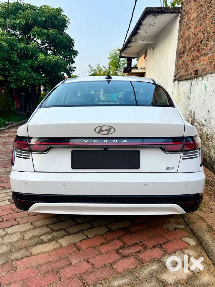 Hyundai Verna 1.5 Petrol 2023