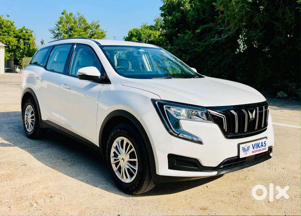 Mahindra Xuv700 2.2 Ax 5 Diesel Mt 7 Str, 2025, Diesel